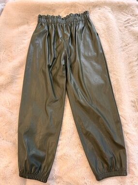 SHEIN Olive Faux Leather Very Chic Ankle Pants